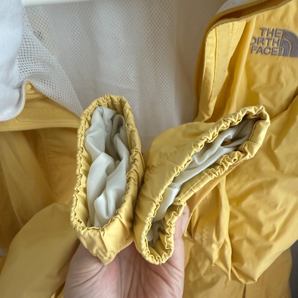 North face yellow rain jacket - Picture 3 of 5